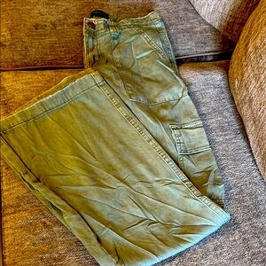 Women’s Olive Cargo Pants